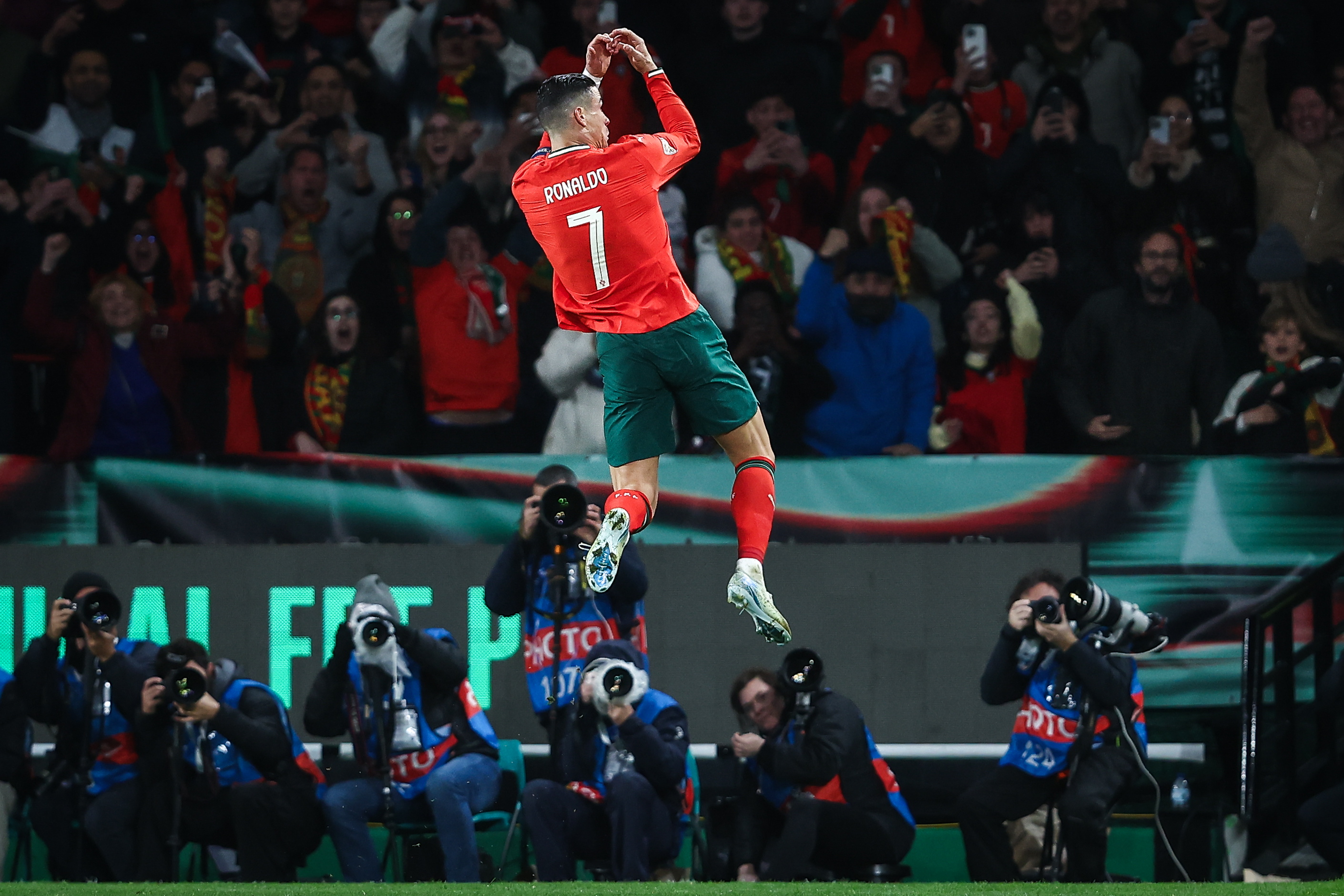 葡萄牙女足击败比利时队,豪取三分 葡萄牙女足击败比利时队,豪取三分