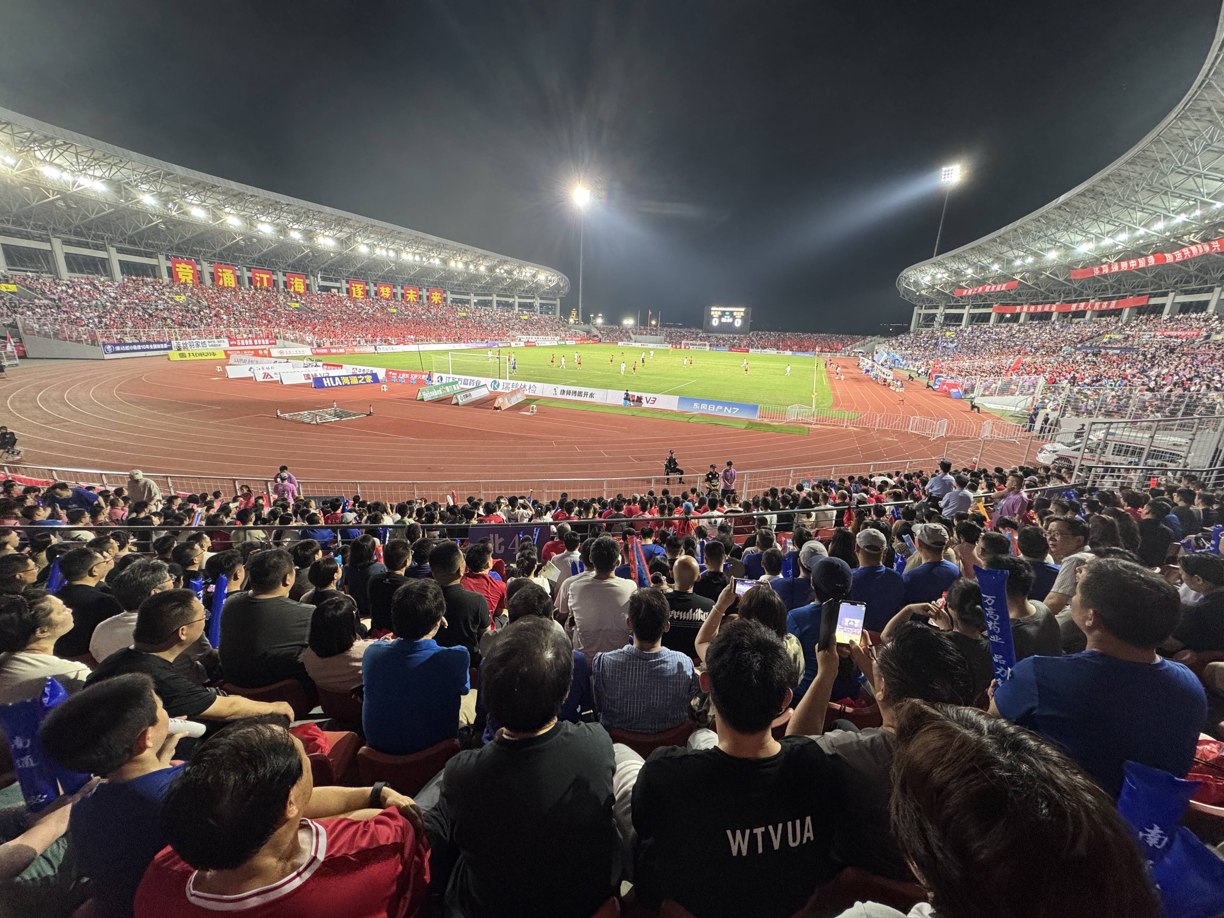 欧预赛大胜告别热身赛，士气高涨